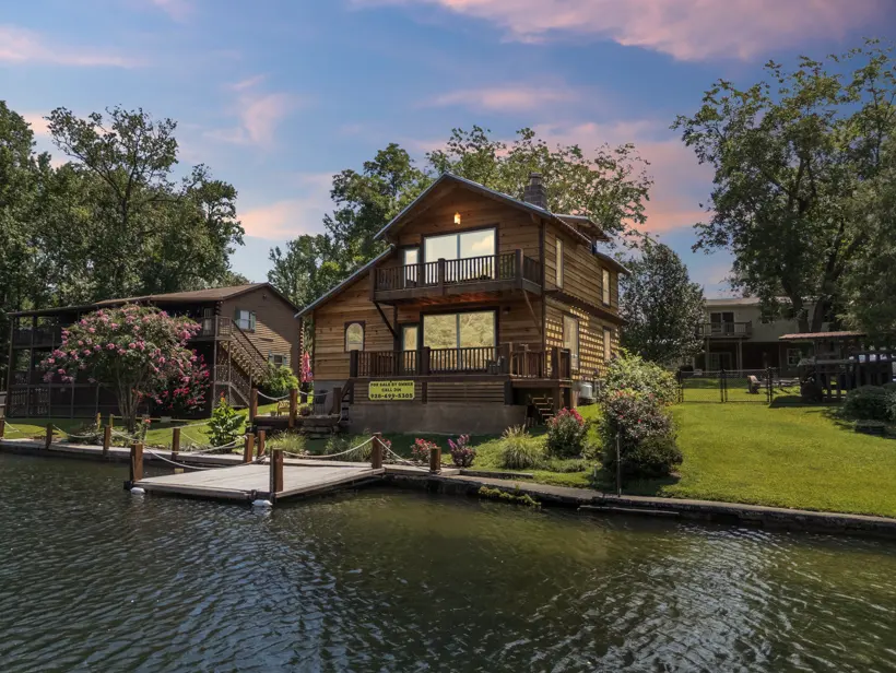 Lake cabin with a dock
